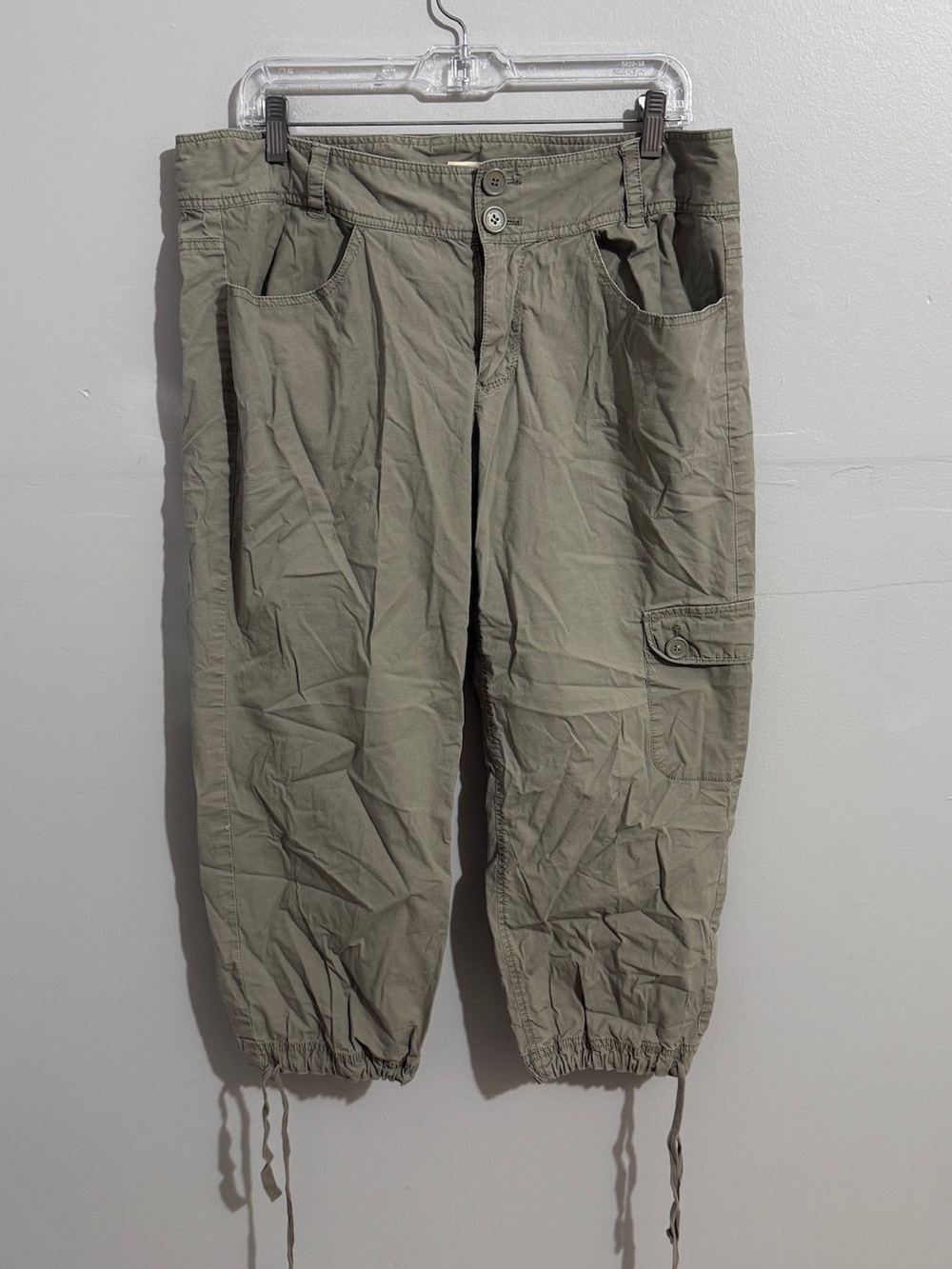 DKNY Cargo Pants Womens 14 Olive Green Capri Cropped Utility Drawstring Hem Y2K